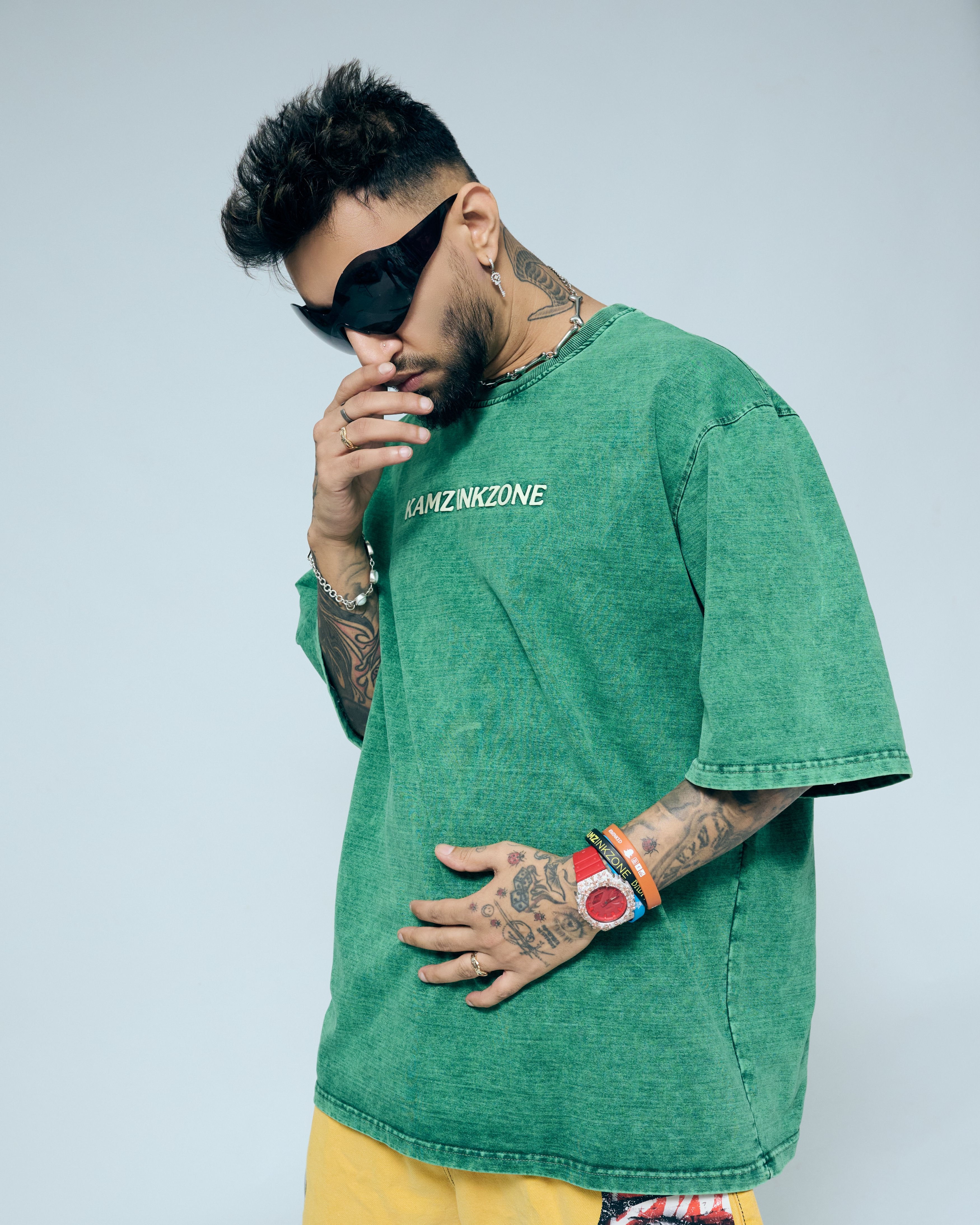 CORE IDENTITY — GREEN VINTAGE WASH OVERSIZED TEE