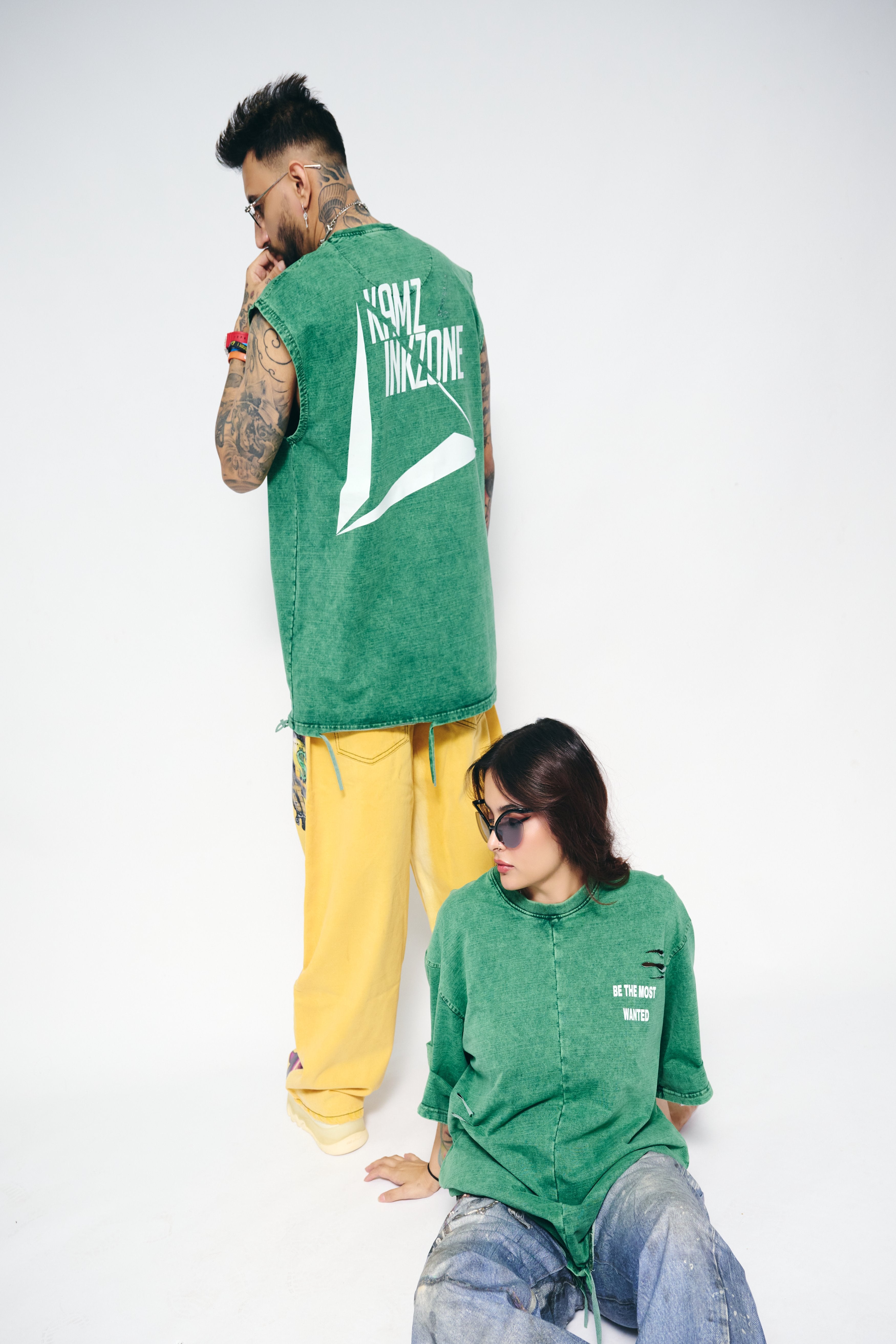 CORE IDENTITY — GREEN VINTAGE WASH OVERSIZED TEE